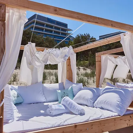 Wave - Aurum Ii - Front Sea View